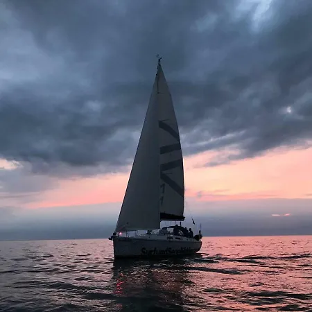Botel Schwimmenden *